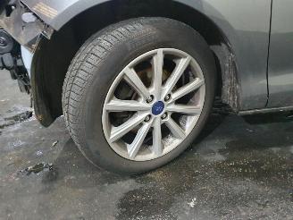 Ford B-Max  picture 7