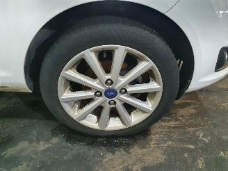 Ford Fiesta 1.0 EcoBoost Titanium picture 22