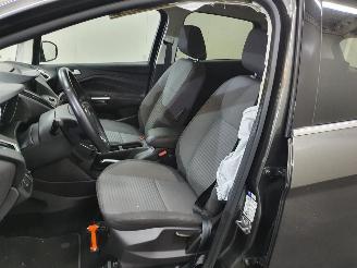 Ford C-Max 1.0 Ecoboost Titanium picture 27