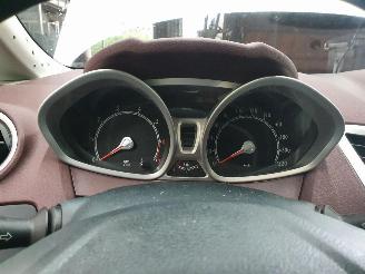 Ford Fiesta 1.4 Ghia picture 29