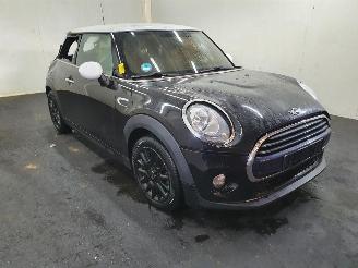 Autoverwertung Mini Cooper F56 Cooper Business 2016/7