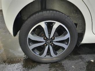 Citroën C1 1.0 VTi AirS Shine picture 4