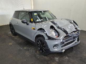 Autoverwertung Mini Mini F56 One Chili 2017/6