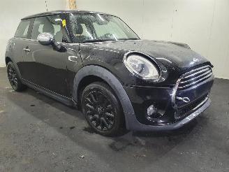 Coche siniestrado Mini Cooper F56 Cooper 2014/11
