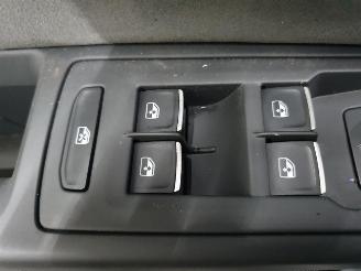 Volkswagen Golf CD1 eTFS R-Line Hybrid picture 18