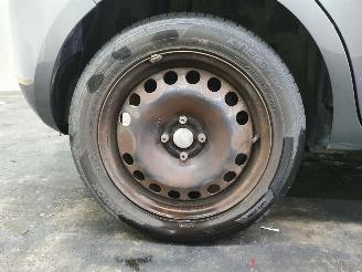 Opel Corsa P68 picture 29