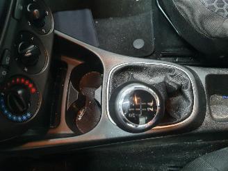 Opel Corsa P68 picture 31