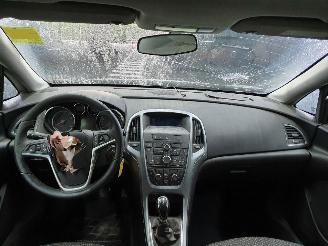 Opel Astra J Edition 1.4 picture 7