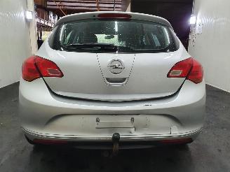 Opel Astra J Edition 1.4 picture 5