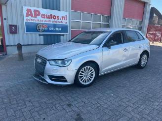 rozbiórka samochody osobowe Audi A3 A3 Sportback (8VA/8VF), Hatchback 5-drs, 2012 / 2020 1.4 TFSI 16V 2013/9