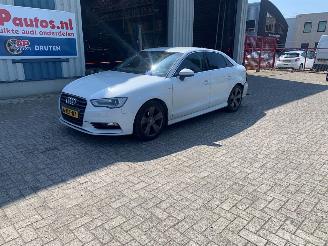 Coche accidentado Audi A3 LIMOUSINE 1.4 140pk 2014/2