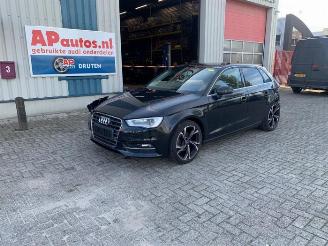 Dezmembrări autoturisme Audi A3 A3 Sportback (8VA/8VF), Hatchback 5-drs, 2012 / 2020 1.4 TFSI 16V 2013/4