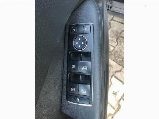 Mercedes E-klasse E Estate (S212), Combi, 2009 / 2016 E-300 Hybrid,BlueTec Hybrid V6 24V picture 8