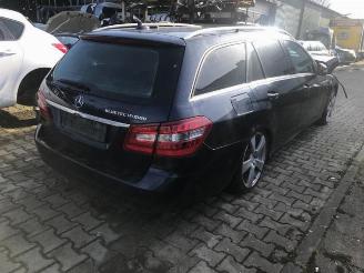 Mercedes E-klasse E Estate (S212), Combi, 2009 / 2016 E-300 Hybrid,BlueTec Hybrid V6 24V picture 3