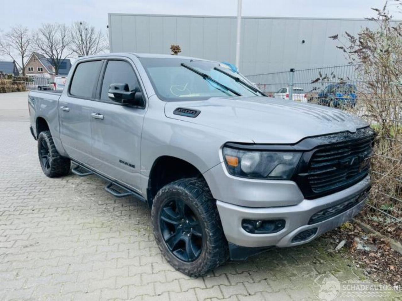Dodge Ram 1500 Crew Cab (DS), Pick-up, 2010 / 2018 5.7 Hemi V8 4x4