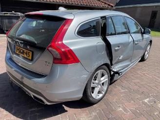 Volvo V-60 V60 I (FW/GW), Combi, 2010 / 2018 2.4 D6 20V Plug-in Hybrid AWD picture 3
