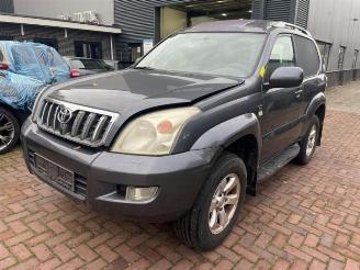 Vrakbiler auto Toyota Landcruiser Land Cruiser (J12), Terreinwagen, 2002 / 2010 3.0 D-4D 16V 2006