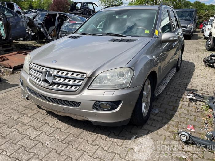 Mercedes ML ML II (164/4JG), SUV, 2005 / 2011 3.0 ML-320 CDI 4-Matic V6 24V