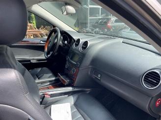 Mercedes ML ML II (164/4JG), SUV, 2005 / 2011 3.0 ML-320 CDI 4-Matic V6 24V picture 5