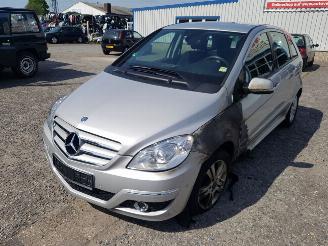 demontáž osobní automobily Mercedes B-klasse W245 Zilver 761 Onderdelen Deur Achterklep 2008/11