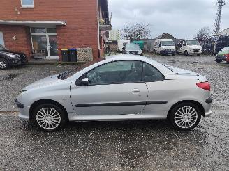 Peugeot 206 CC 1.6 Zilver EZR Onderdelen NFU Motor picture 4