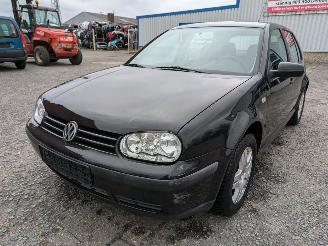 Uttjänta bilar auto Volkswagen Golf 1.4 2002/1