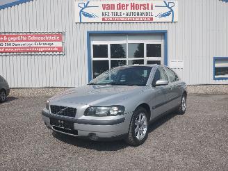 Vrakbiler auto Volvo S-60 2.4 Zilver 2003/6