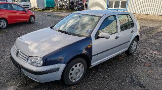 Salvage car Volkswagen Golf  1997/12