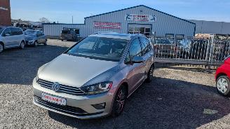 Vaurioauto  passenger cars Volkswagen Golf Sportsvan 2.0 TDI DSG 2018/7