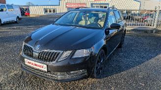 Unfallwagen Skoda Octavia  2017/6
