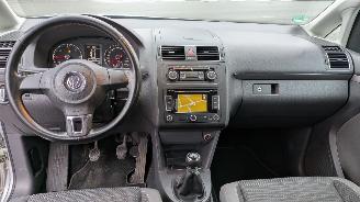 Volkswagen Touran 1.6 TDI picture 14