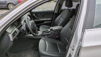 BMW 3-serie 325i Touring picture 10