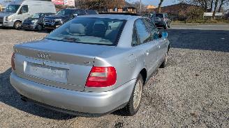 Audi A4 1.6 picture 5