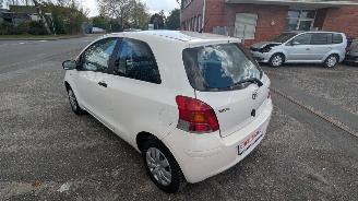 Toyota Yaris 1.0 picture 7