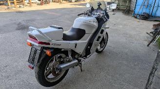 Honda VFR 750 RC24 picture 9