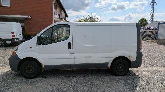 Renault Trafic 1.9 dCi picture 8
