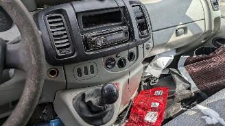 Renault Trafic 1.9 dCi picture 12