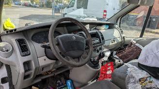 Renault Trafic 1.9 dCi picture 11