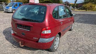 Renault Scenic 1.6 picture 5