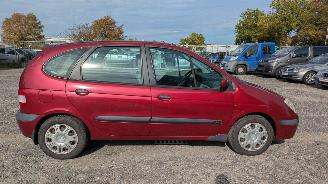 Renault Scenic 1.6 picture 4