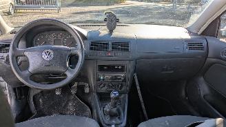 Volkswagen Golf 1.4 picture 10