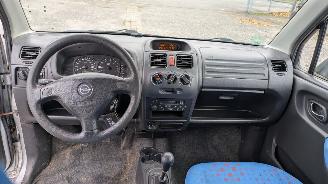 Opel Agila 1.2 picture 12