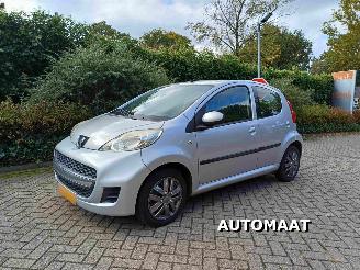 Unfallwagen Peugeot 107 1.0-12V XS automaat & airco 2009/10