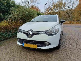 Renault Clio Estate 0.9 TCe Expression * MOTORSCHADE * picture 19