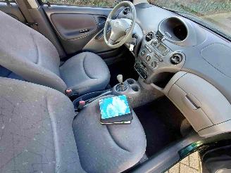 Toyota Yaris 1.0-16V VVT-i Sol  5drs airco picture 6