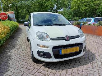 Fiat Panda 1.2 Lounge airco picture 16