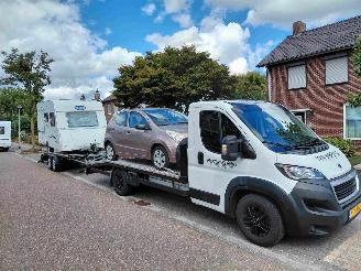 Peugeot Boxer 435 2.0 BlueHDI L4 MAXI oprijwagen / autoambulance picture 20