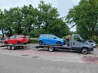 -  Peters 2700 autoambulance 2040 kg laadvermogen picture 12