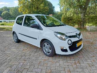 Coche accidentado Renault Twingo 1.2 16V Authentique 2012/6