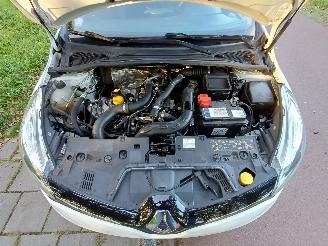 Renault Clio Estate 0.9 TCe Intens picture 11